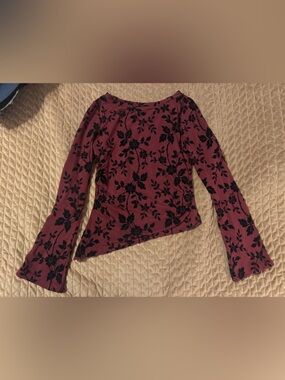 Floral Velvet-Print Long Sleeve Top in Burgundy